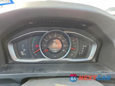 Zdjęcie 9 z 12 samochodu: 2017 VOLVO S60 VIN:YV126MFL0H2421212 - miniatura