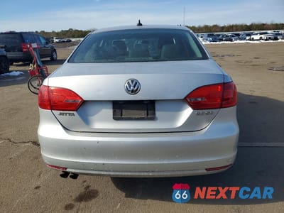 Zdjęcie 6 z 11 samochodu: 2011 VOLKSWAGEN JETTA SE VIN:3VWDZ7AJ5BM036934 - miniatura