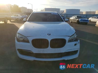 Piąte zdjęcie samochodu w środku: 2011 BMW 740 LI VIN:WBAKB4C55BC574545 - miniatura