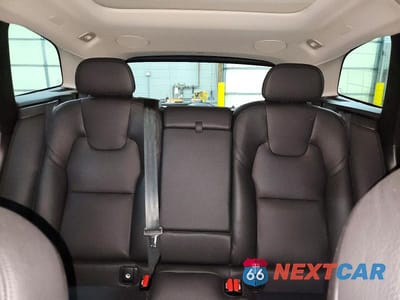 Zdjęcie 10 z 13 samochodu: 2024 VOLVO XC60 PLUS VIN:YV4H60DL3R1821541 - miniatura