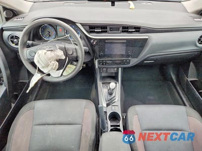 Zdjęcie 8 z 13 samochodu: 2018 TOYOTA COROLLA VIN:2T1BURHE9JC001494 - miniatura
