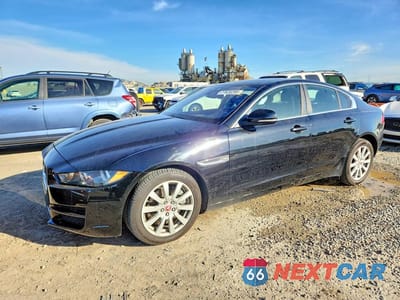 2019 JAGUAR XE SAJAR4FX1KCP49852 - główne zdjęcie licytacji z USA - miniatura