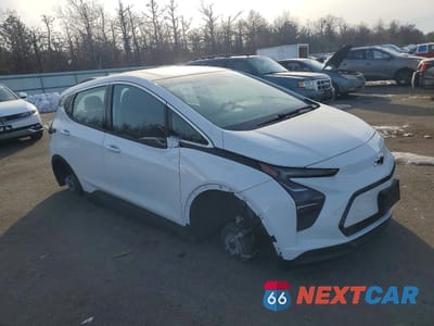 Czwarte zdjęcie samochodu z boku: 2022 CHEVROLET BOLT EV 2LT VIN:1G1FX6S02N4129694 - miniatura