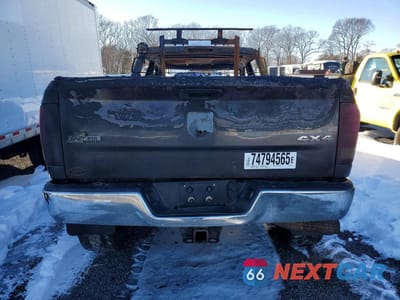 Zdjęcie 6 z 11 samochodu: 2014 RAM 3500 SLT VIN:3C63R3DL8EG260178 - miniatura
