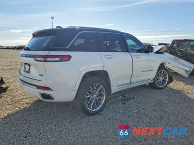 Trzecie zdjęcie samochodu z tyłu: 2023 JEEP GRAND CHEROKEE SUMMIT 4XE VIN:1C4RJYE69P8788739 - miniatura