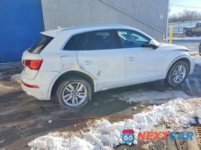 Trzecie zdjęcie samochodu z tyłu: 2024 AUDI Q5 PREMIUM 45 VIN:WA1GAAFY3R2077911 - miniatura