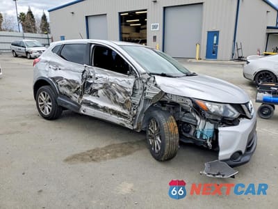 Czwarte zdjęcie samochodu z boku: 2017 NISSAN ROGUE SPORT S VIN:JN1BJ1CP4HW023507 - miniatura