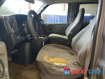 Zdjęcie 7 z 13 samochodu: 2008 GMC SAVANA VIN:1GKFG154181173916 - miniatura