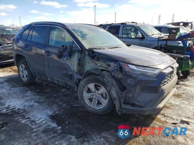 Czwarte zdjęcie samochodu z boku: 2024 TOYOTA RAV4 XLE VIN:2T3P1RFV5RW468561 - miniatura