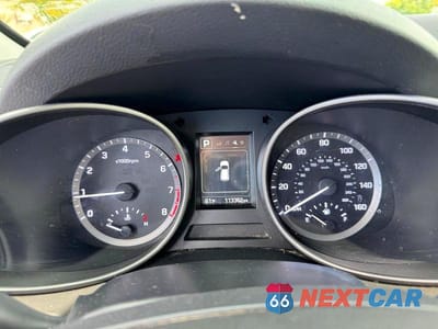 Zdjęcie 8 z 10 samochodu: 2018 HYUNDAI SANTA FE SPORT VIN:5NMZT3LB0JH081161 - miniatura