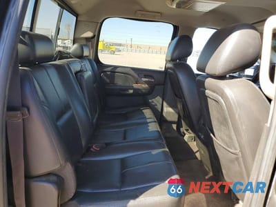 Zdjęcie 10 z 12 samochodu: 2011 CHEVROLET SILVERADO K3500 LTZ VIN:1GC4K1CGXBF189878 - miniatura