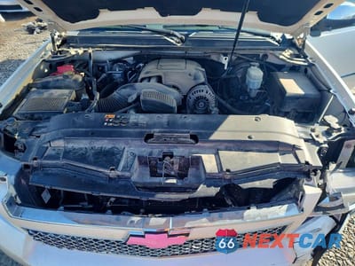 Zdjęcie 12 z 12 samochodu: 2011 CHEVROLET SUBURBAN K1500 LTZ VIN:1GNSKKE31BR329992 - miniatura