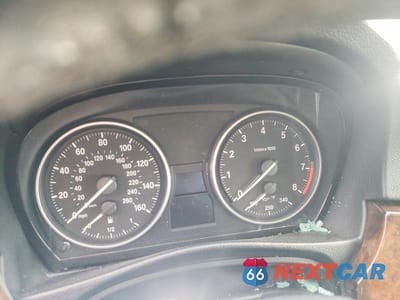 Zdjęcie 9 z 11 samochodu: 2010 BMW 328 I VIN:WBAWB3C58AP139277 - miniatura