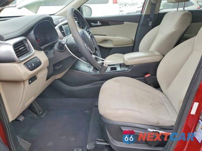 Zdjęcie 7 z 13 samochodu: 2019 KIA SORENTO LX VIN:5XYPG4A39KG468395 - miniatura