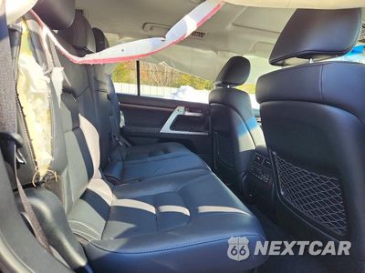 Zdjęcie 10 z 11 samochodu: 2019 TOYOTA LAND CRUISER VX-R VIN:JTMCY7AJ7K4075375 - miniatura