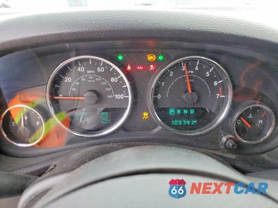 Zdjęcie 9 z 11 samochodu: 2015 JEEP WRANGLER UNLIMITED SPORT VIN:1C4BJWDG5FL735533 - miniatura