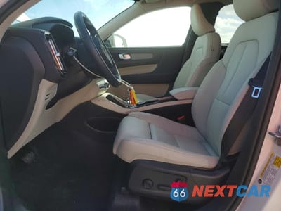 Zdjęcie 7 z 14 samochodu: 2026 VOLVO XC40 PLUS VIN:YV4L12UC0T2700326 - miniatura