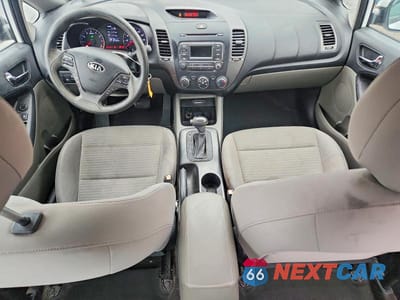 Zdjęcie 8 z 12 samochodu: 2014 KIA FORTE LX VIN:KNAFX4A67E5232912 - miniatura