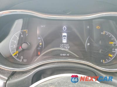 Zdjęcie 9 z 12 samochodu: 2014 JEEP GRAND CHEROKEE LAREDO VIN:1C4RJFAG2EC534495 - miniatura