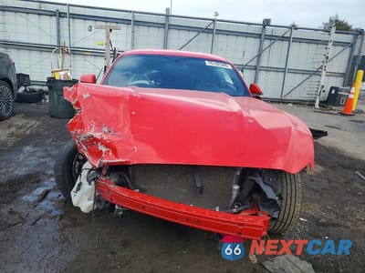 Piąte zdjęcie samochodu w środku: 2017 FORD MUSTANG VIN:1FA6P8AM7H5346380 - miniatura