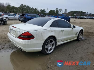 Trzecie zdjęcie samochodu z tyłu: 2009 MERCEDES-BENZ SL 550 VIN:WDBSK71F29F153373 - miniatura