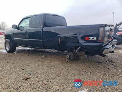 Drugie zdjęcie samochodu z przodu: 2001 CHEVROLET SILVERADO K1500 VIN:2GCEK19T011256454 - miniatura