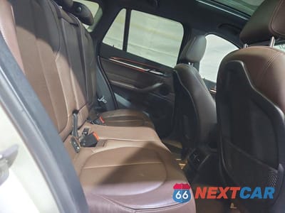 Zdjęcie 10 z 12 samochodu: 2016 BMW X1 XDRIVE28I VIN:WBXHT3C31G5E48753 - miniatura