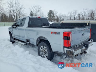 Drugie zdjęcie samochodu z przodu: 2023 FORD F350 SUPER DUTY VIN:1FT8X3BT9PEE08730 - miniatura