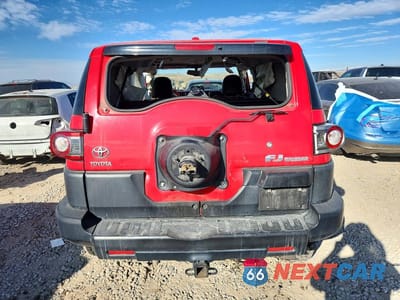 Zdjęcie 6 z 12 samochodu: 2012 TOYOTA FJ CRUISER BASE VIN:JTEBU4BF6CK142489 - miniatura