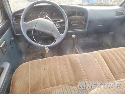 Zdjęcie 8 z 12 samochodu: 1991 TOYOTA PICKUP 1/2 TON SHORT WHEELBASE VIN:JT4RN81A2M5128456 - miniatura