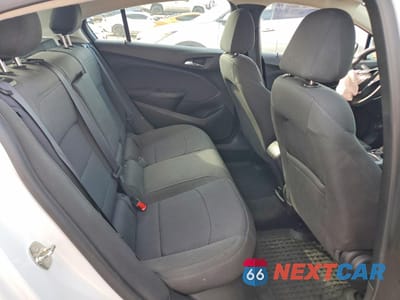 Zdjęcie 10 z 12 samochodu: 2018 CHEVROLET CRUZE LT VIN:3G1BH6SE3JS633320 - miniatura