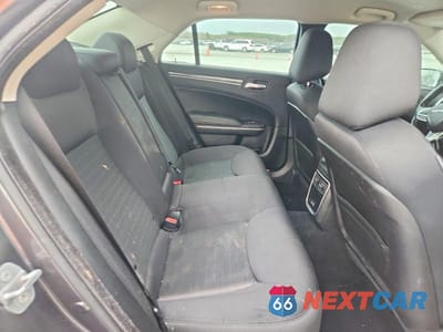 Zdjęcie 10 z 12 samochodu: 2019 CHRYSLER 300 TOURING VIN:2C3CCAAG6KH555995 - miniatura