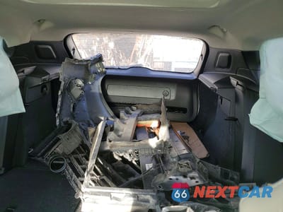 Zdjęcie 10 z 14 samochodu: 2023 VOLVO XC40 PLUS VIN:YV4L12UL4P2097208 - miniatura