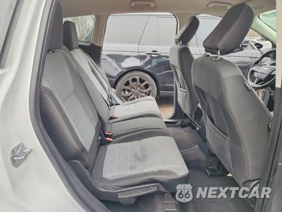Zdjęcie 11 z 13 samochodu: 2018 FORD ESCAPE S VIN:1FMCU0F74JUA27004 - miniatura