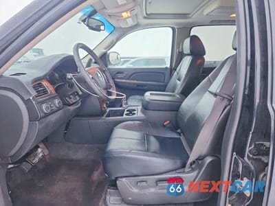 Zdjęcie 7 z 12 samochodu: 2007 CHEVROLET SUBURBAN K1500 VIN:1GNFK16387J251081 - miniatura