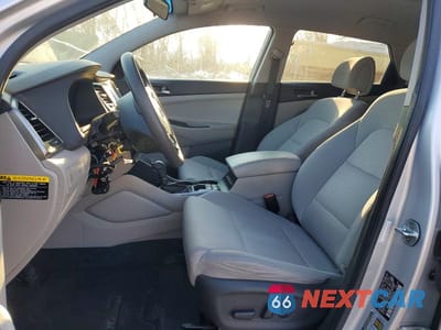 Zdjęcie 7 z 13 samochodu: 2017 HYUNDAI TUCSON LIMITED VIN:KM8J33A46HU484495 - miniatura