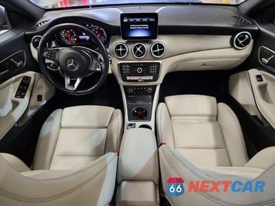 Zdjęcie 8 z 11 samochodu: 2019 MERCEDES-BENZ CLA 250 VIN:WDDSJ4EB0KN734768 - miniatura