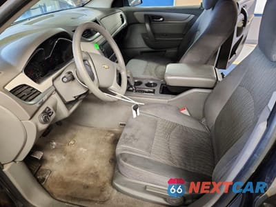 Zdjęcie 7 z 14 samochodu: 2017 CHEVROLET TRAVERSE LS VIN:1GNKRFEDXHJ137909 - miniatura