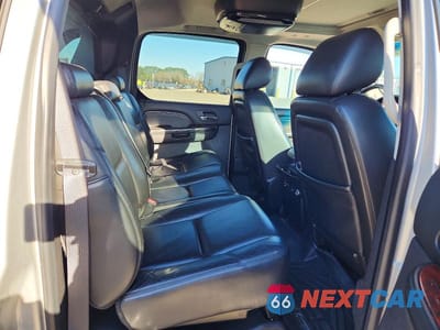 Zdjęcie 10 z 11 samochodu: 2010 CADILLAC ESCALADE EXT LUXURY VIN:3GYVKMEF4AG256640 - miniatura