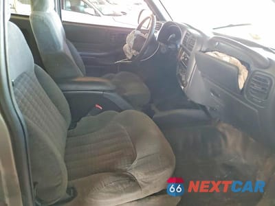Zdjęcie 7 z 12 samochodu: 2002 CHEV S10 VIN:1GCCS19W128162048 - miniatura