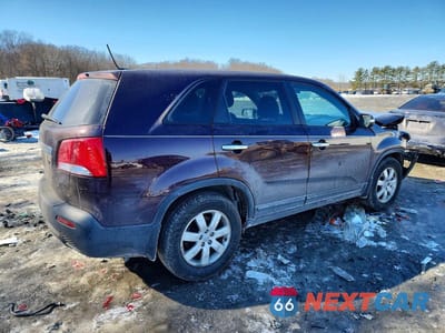 Trzecie zdjęcie samochodu z tyłu: 2012 KIA SORENTO LX VIN:5XYKT3A12CG306057 - miniatura