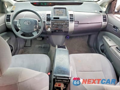 Zdjęcie 8 z 14 samochodu: 2004 TOYOTA PRIUS VIN:JTDKB20U940023705 - miniatura