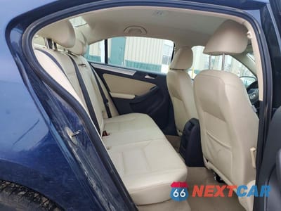 Zdjęcie 10 z 12 samochodu: 2013 VOLKSWAGEN JETTA SE VIN:3VWDP7AJ8DM449827 - miniatura