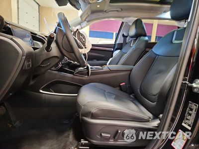 Zdjęcie 7 z 11 samochodu: 2024 HYUNDAI TUCSON LIMITED VIN:5NMJECDE2RH377780 - miniatura