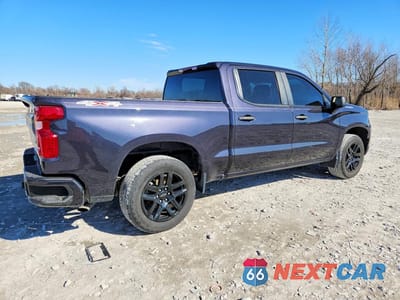 Trzecie zdjęcie samochodu z tyłu: 2022 CHEVROLET SILVERADO K1500 CUSTOM VIN:3GCPDBEK2NG560582 - miniatura