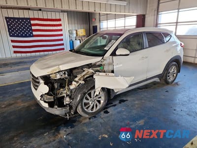 2017 HYUNDAI TUCSON SE PLUS KM8J3CA49HU464547 - główne zdjęcie licytacji z USA - miniatura
