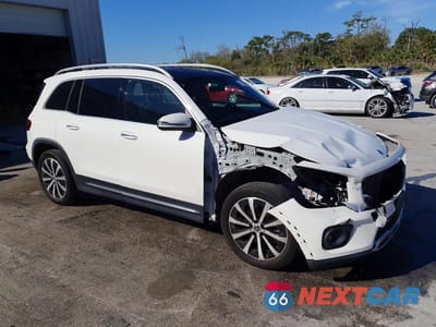 Czwarte zdjęcie samochodu z boku: 2021 MERCEDES-BENZ GLB 250 4MATIC VIN:W1N4M4HB2MW117433 - miniatura