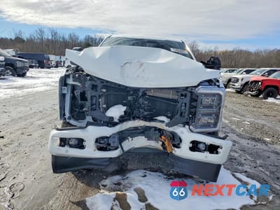 Piąte zdjęcie samochodu w środku: 2025 FORD F250 SUPER DUTY VIN:1FT8W2BT8SEC67915 - miniatura