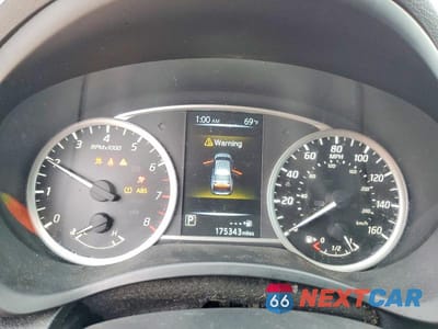 Zdjęcie 9 z 13 samochodu: 2017 NISS SENTRA VIN:3N1AB7AP2HL676888 - miniatura