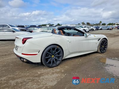 Trzecie zdjęcie samochodu z tyłu: 2015 FERRARI CALIFORNIA T VIN:ZFF77XJA1F0207470 - miniatura